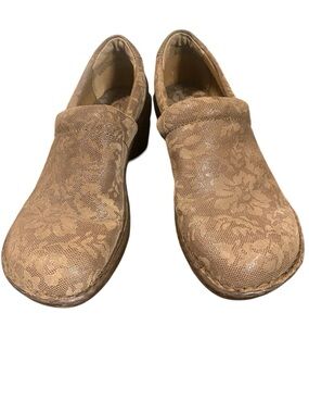 Women’s Slip-On Leather Clog in Tan Floral